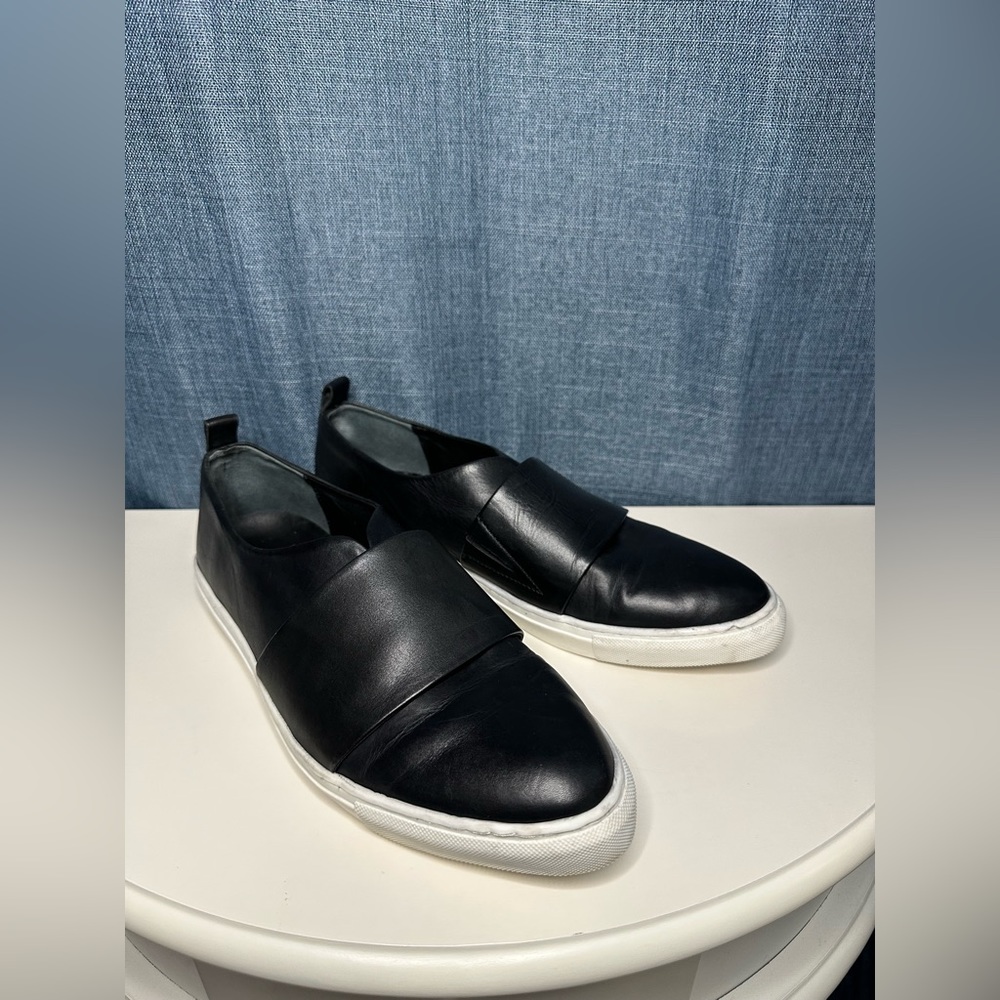 Elk Point Sneaker Leather on Designer Wardrobe size‎ 9.5